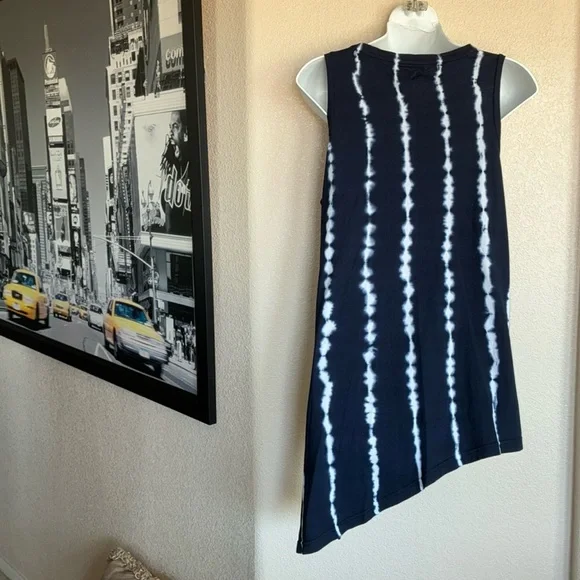 CHAPS DENIM Ralph Lauren navy/white tie dye tank, side slit, asymmetrical hem. M - Picture 7 of 16